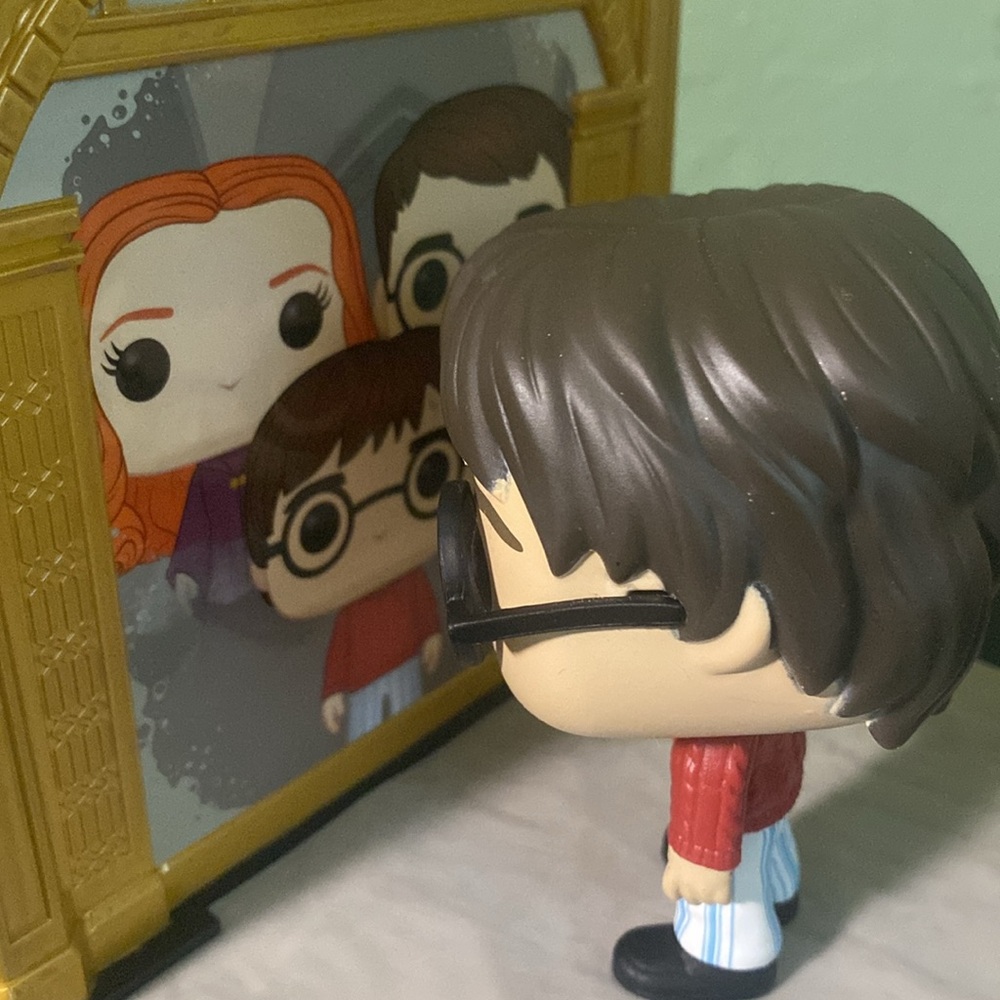 Harry Potter and Albus Dumbledore with The Mirror of Erised, Vinyl Collectible - Picture 4 of 7